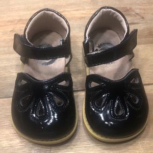 Livid and Luce black Velcro